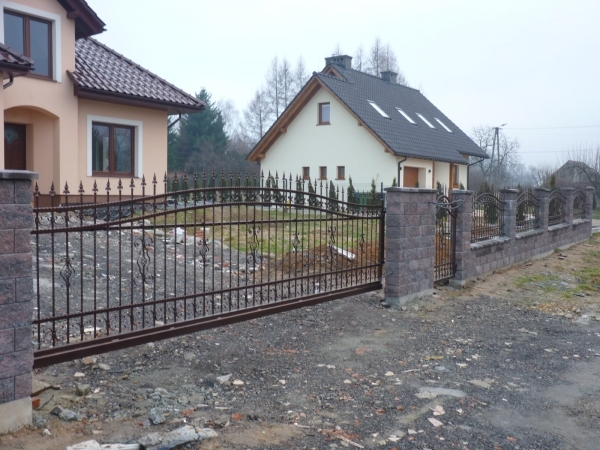 brama kuta motyw hiszpan duy + hiszpan may